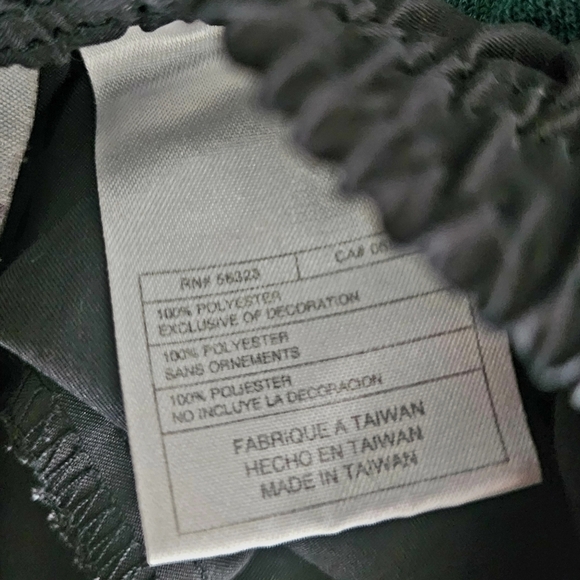 Nike Black White Cropped Pants Women's Small S (4-6) Pockets Inner Drawstring - Picture 9 of 10